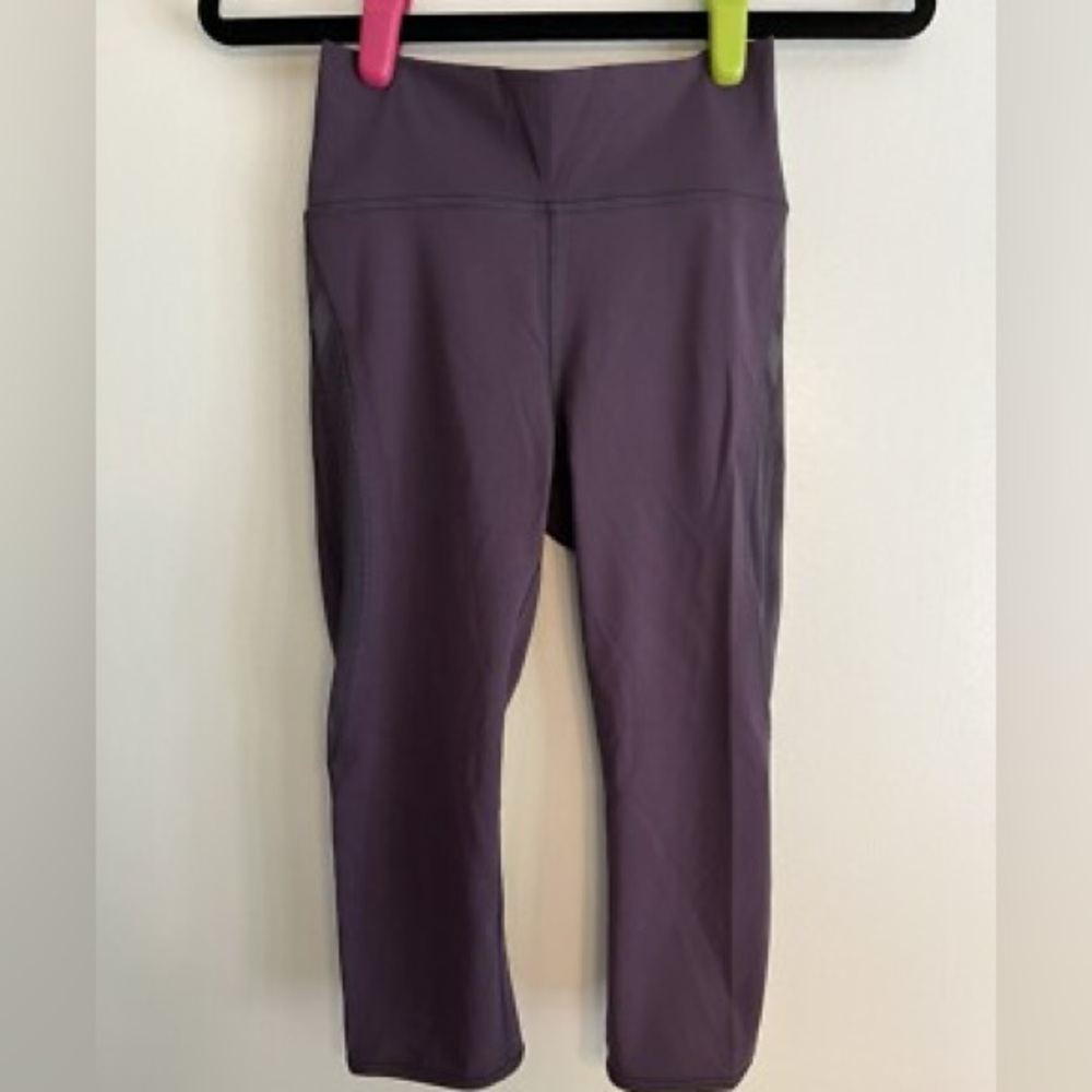 Lululemon Purple Cropped Leggings with mesh side
